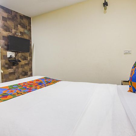 Fabhotel Rj 18 Beach Resort - Nr Baga Beach Buitenkant foto