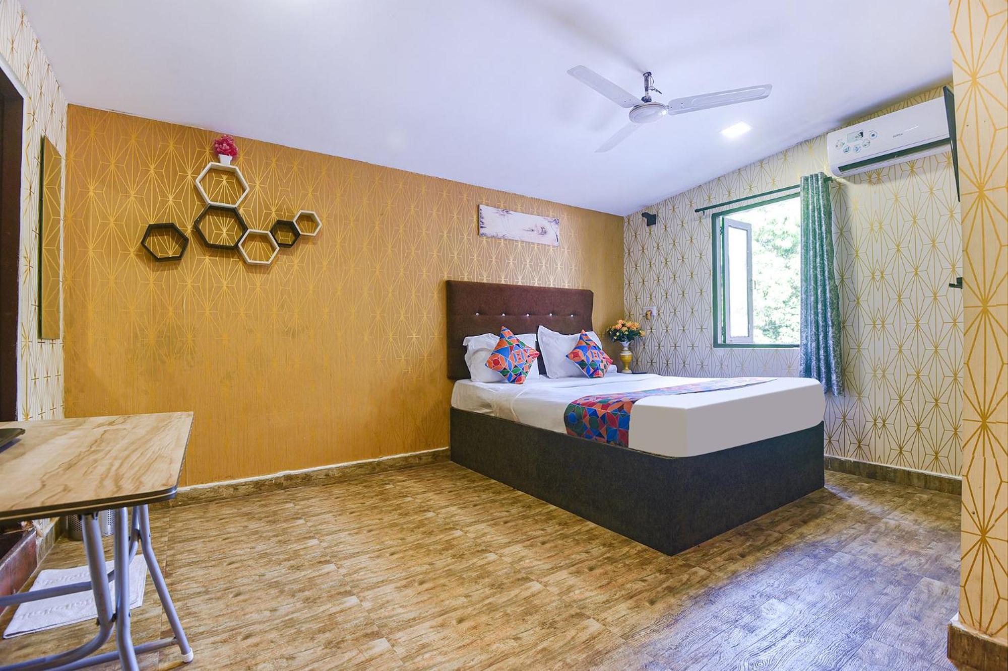 Fabhotel Rj 18 Beach Resort - Nr Baga Beach Buitenkant foto