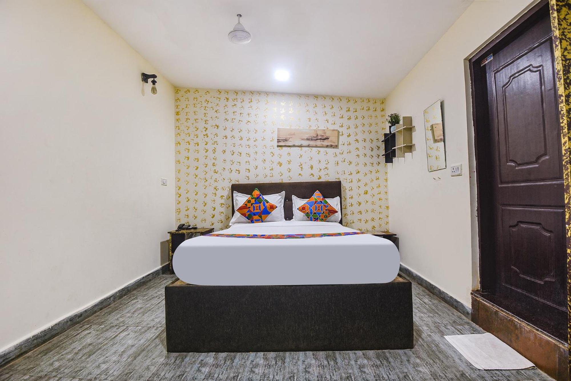 Fabhotel Rj 18 Beach Resort - Nr Baga Beach Buitenkant foto