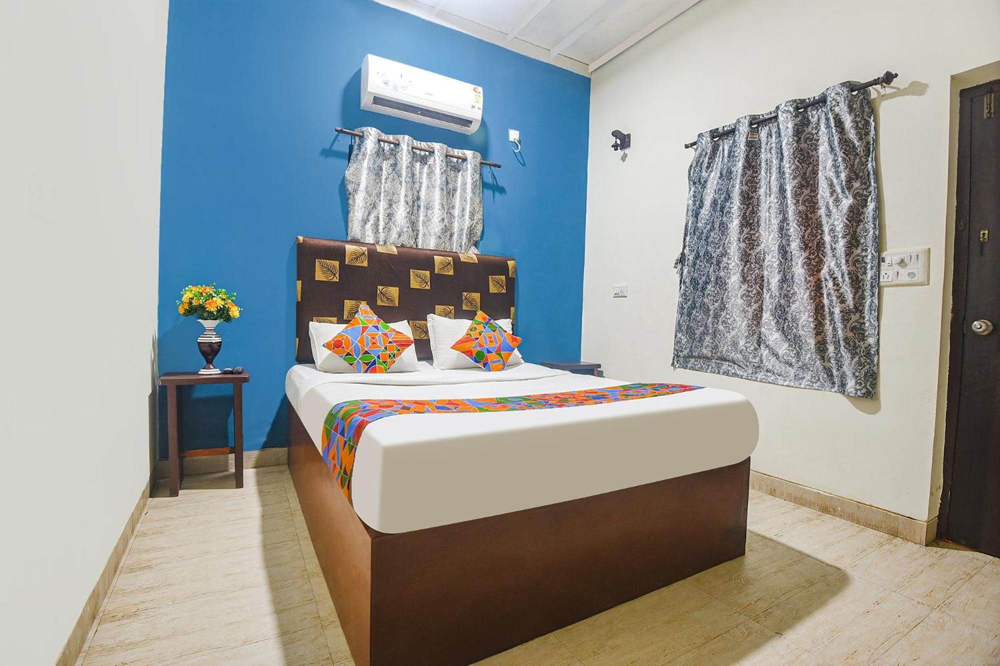 Fabhotel Rj 18 Beach Resort - Nr Baga Beach Buitenkant foto