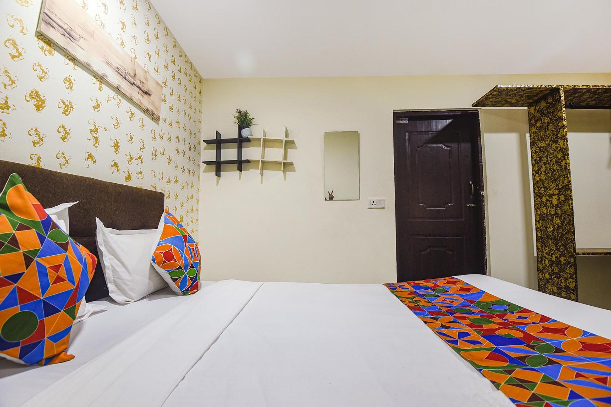 Fabhotel Rj 18 Beach Resort - Nr Baga Beach Buitenkant foto