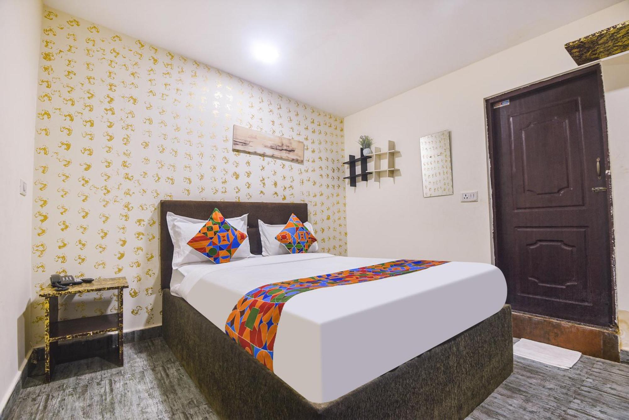 Fabhotel Rj 18 Beach Resort - Nr Baga Beach Buitenkant foto